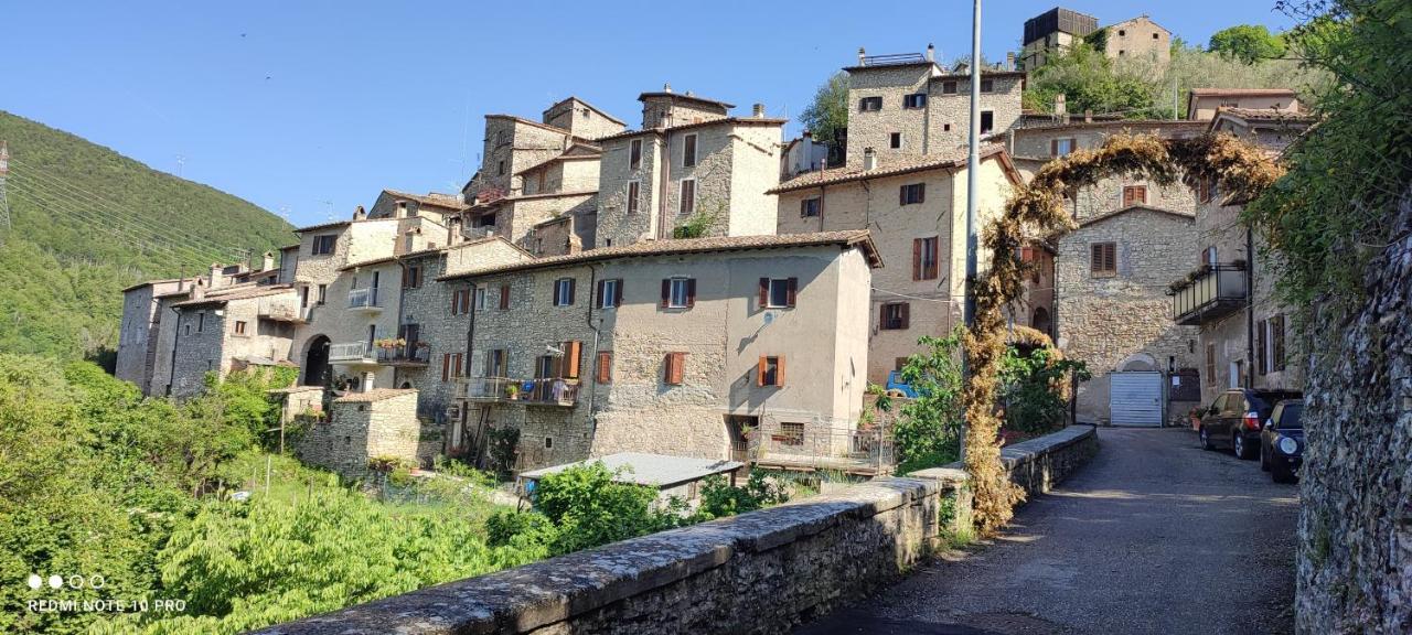 Casa Belvedere A Valle San Martino Di Spoleto Bagian luar foto