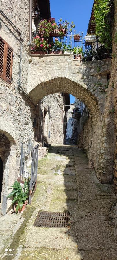 Casa Belvedere A Valle San Martino Di Spoleto Bagian luar foto