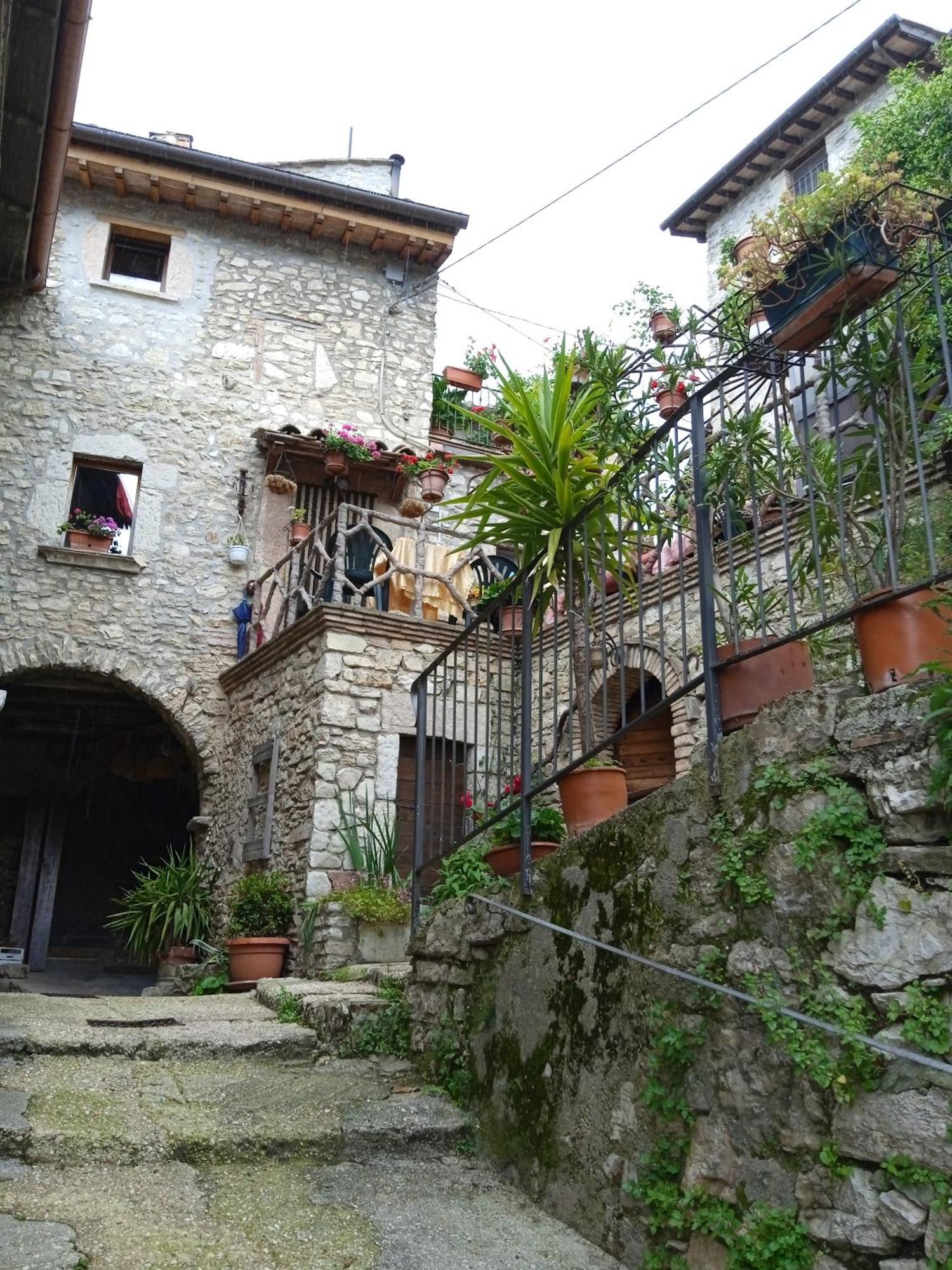 Casa Belvedere A Valle San Martino Di Spoleto Bagian luar foto