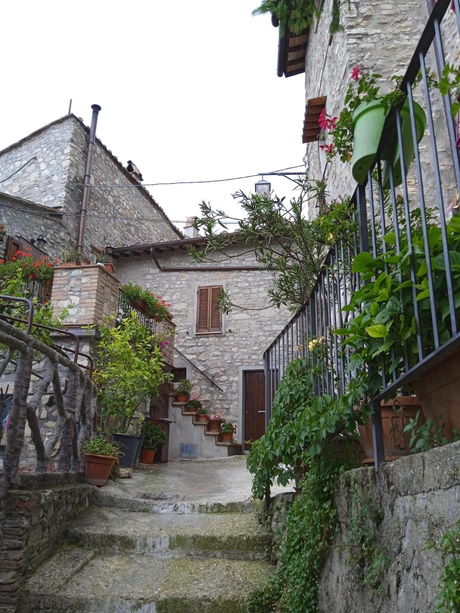 Casa Belvedere A Valle San Martino Di Spoleto Bagian luar foto