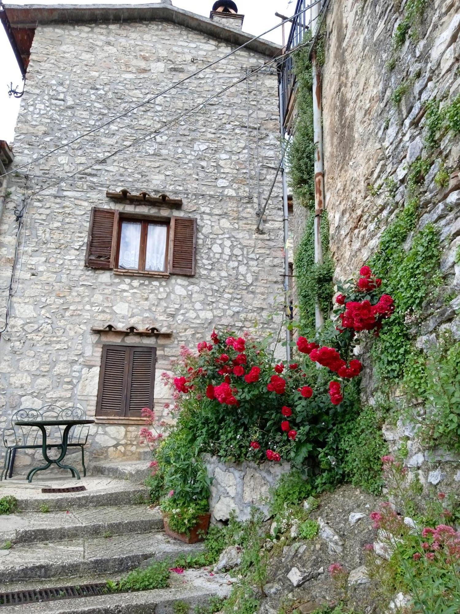Casa Belvedere A Valle San Martino Di Spoleto Bagian luar foto